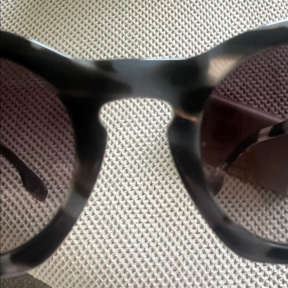 Burberry Sunglasses - Blue/Black/Brown Tortoiseshell - Picture 4 of 4
